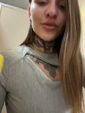 KishaMur 现场XXX聊天