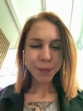 RosieSecret Adlı Modelin Canlı XXX Sohbeti