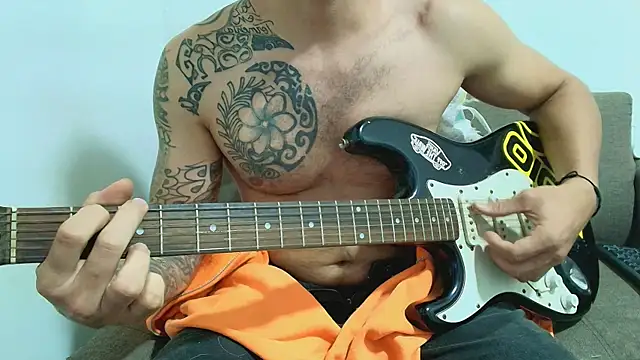 thomas_gun 现场XXX聊天