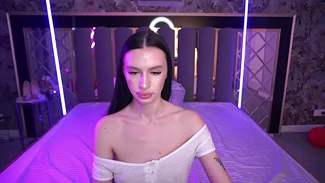 Chat +18 de Snow_WhiteeeX ao vivo