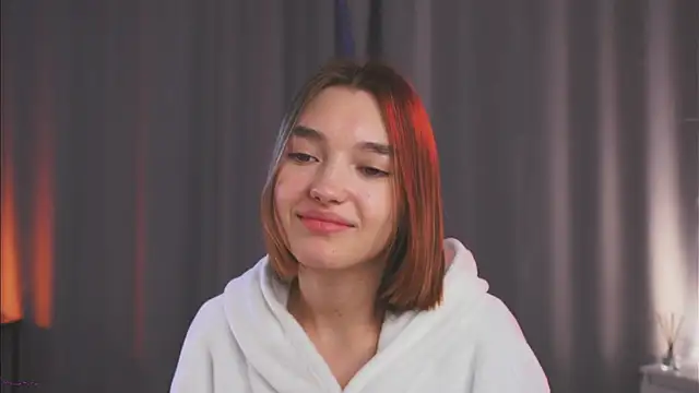 Leyla_crsh Adlı Modelin Canlı XXX Sohbeti