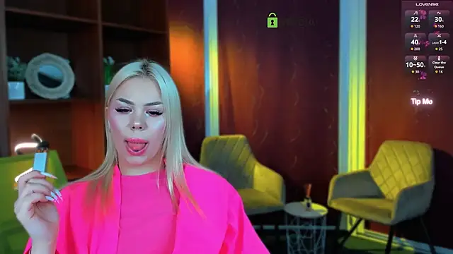 mila_glow1's Live XXX Chat