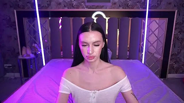 XXX chat uživo modela Snow_WhiteeeX