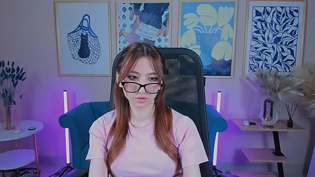 Chat +18 de Karen__davis ao vivo