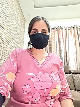 tinaarora Adlı Modelin Canlı XXX Sohbeti