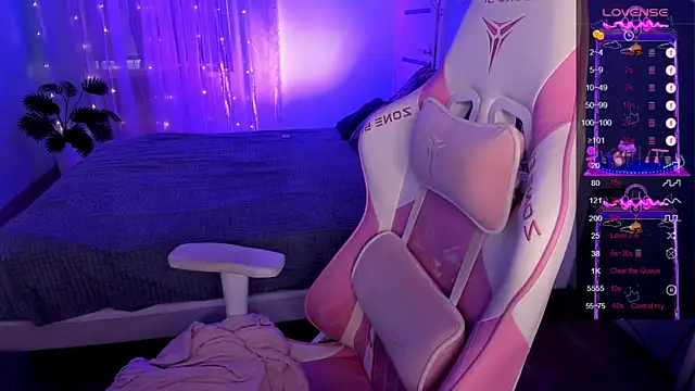 AnyaTaylor_ Live XXX-Chat