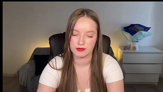 EvaMaddison 现场XXX聊天