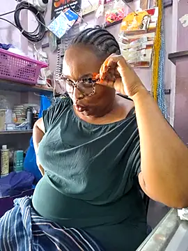 Chat +18 de Goddess_of_Hearts ao vivo