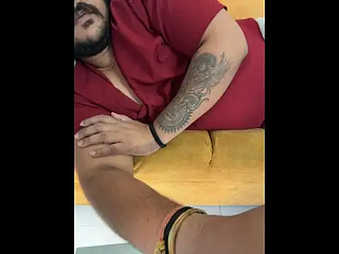 FlirtyxBoy's Live XXX Chat