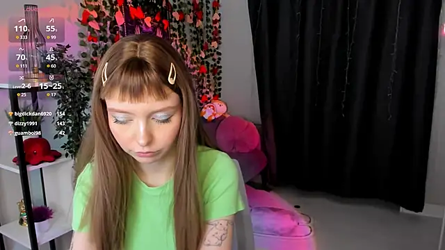 romance_with_dinaのライブXXXチャット