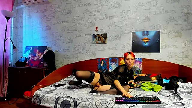 KagamiTayga élő XXX-chatje