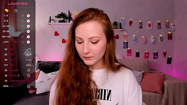 Czat XXX na żywo – velvet_cherry_