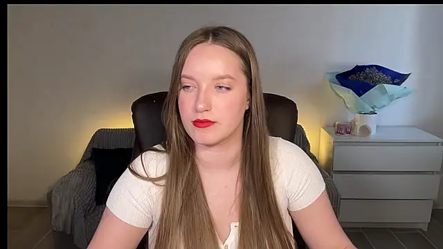 Chat +18 de EvaMaddison ao vivo