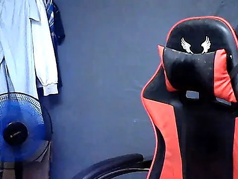 Chat +18 de sweet_sexyasian69 ao vivo