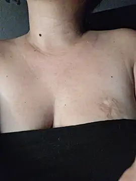 blerstefan1 élő XXX-chatje