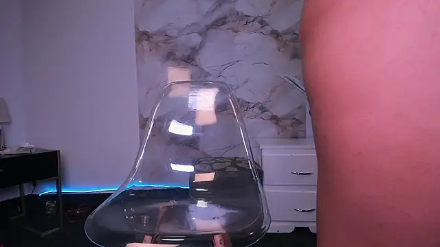 Calyselenn Live XXX chat