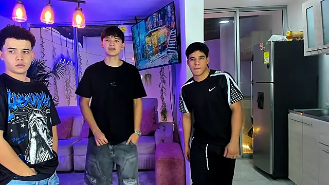 HouseofwarriosのライブXXXチャット