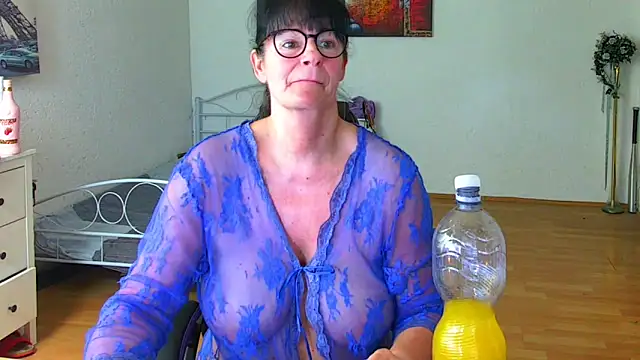 Syllyn Live XXX chat