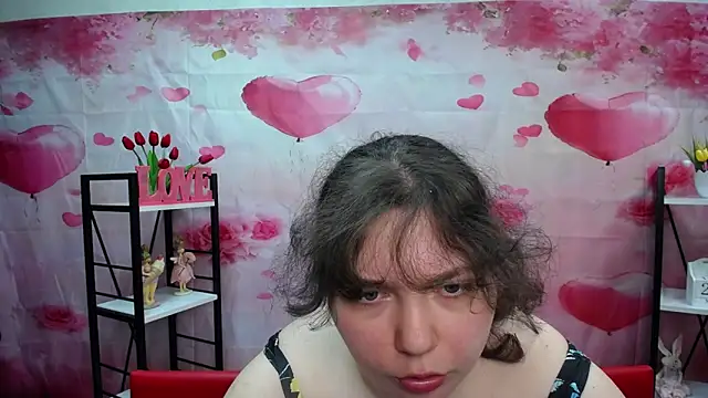 NeonilaLisova Chat XXX in diretta