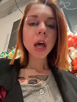 RosieSecret's Live XXX Chat