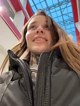 KishaMur Chat XXX in diretta