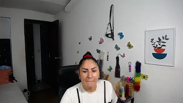 mature_bigboobs10's Live XXX Chat