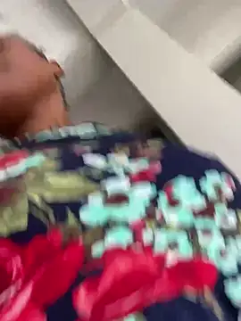 Czat XXX na żywo – Dellah27