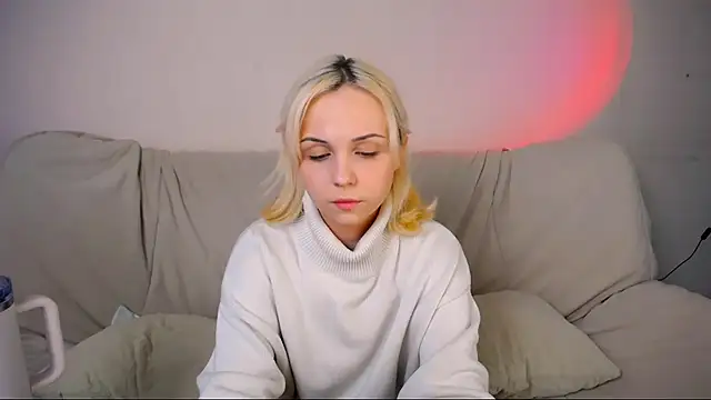 ElenaMonroe 即時 XXX 聊天