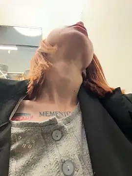 RosieSecret élő XXX-chatje