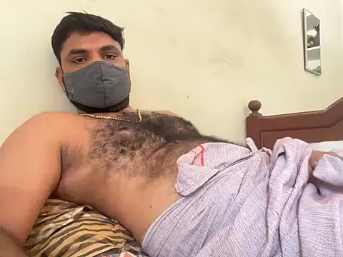 HandsomeMche élő XXX-chatje