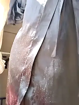 AcetousAbb élő XXX-chatje