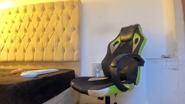 Darkknightx01 élő XXX-chatje