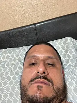 ro230128 Webcam-Show