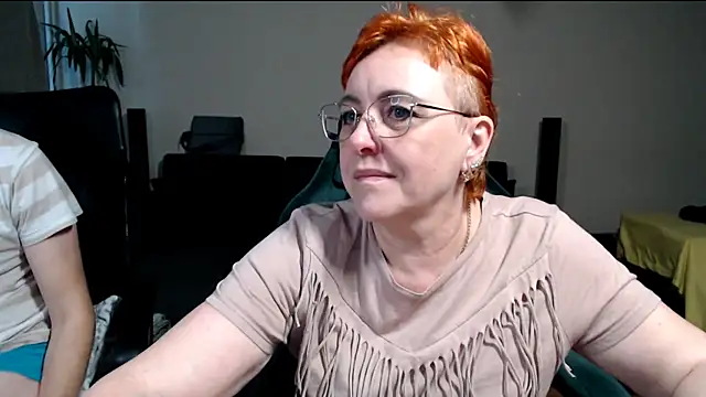 JoannaAndNeighbour's Webcam Show