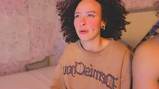 دردشة Benny_and_Mark الجنسية المباشرة