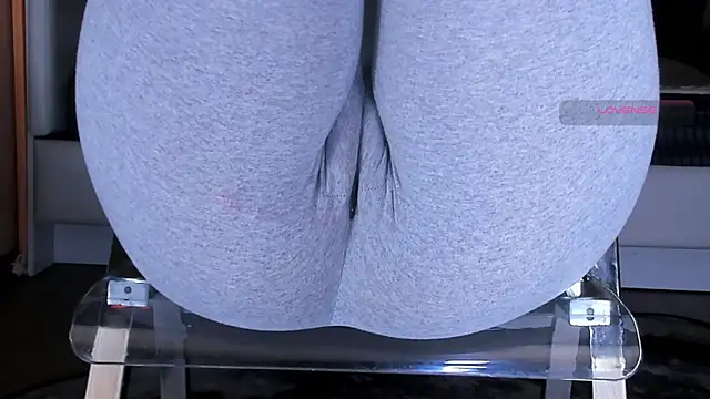 Sembang XXX Secara Langsung Cameltoe_squirt_inPants