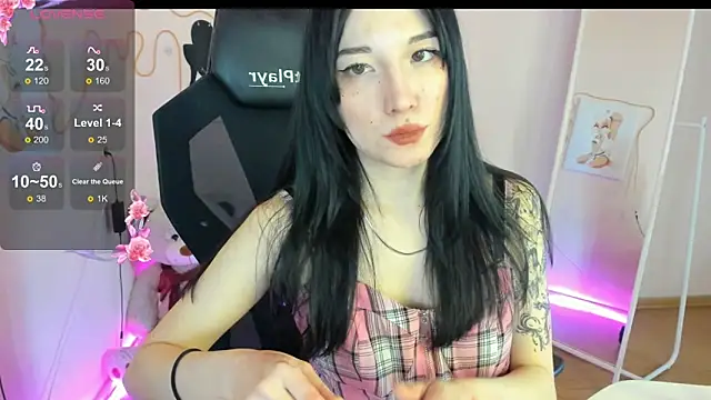 AliceeinWonderlanddd: онлайн-секс-чат