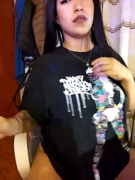 دردشة FallsForHerSmile الجنسية المباشرة