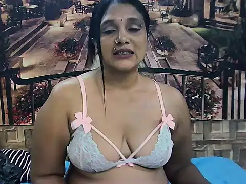 IndianSexyLady20のライブXXXチャット