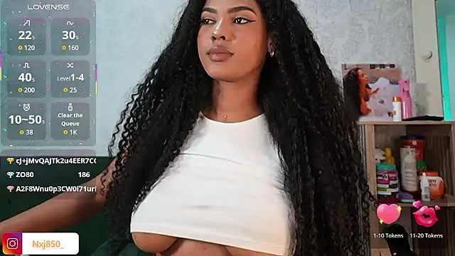 HOTBLACKANDWHITE2 Chat XXX in diretta