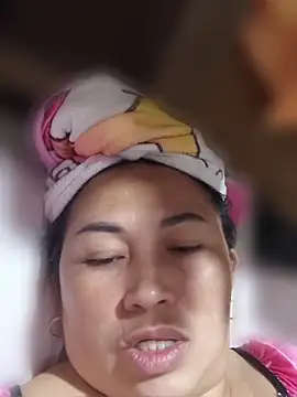 Simple_Asian Adlı Modelin Canlı XXX Sohbeti