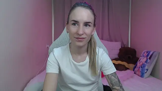 DeboraHorny's Live XXX Chat