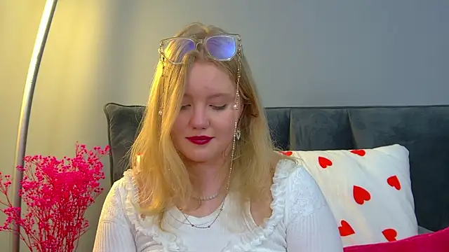 แชท XXX สดของ EmilyEvanse