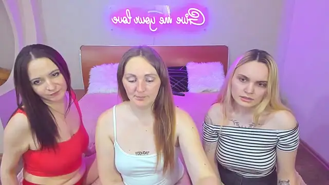 MagicEyessのライブXXXチャット