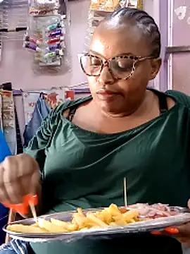 Goddess_of_Hearts Live XXX-Chat