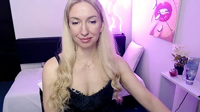 Cute_Smile_Shy live XXX chat