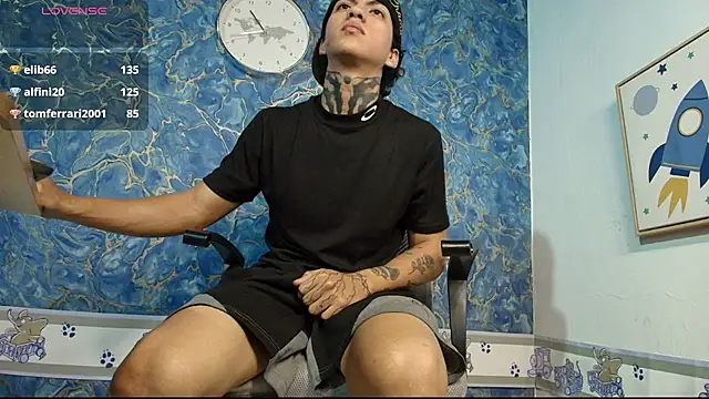 Tessarion_BlackのライブXXXチャット