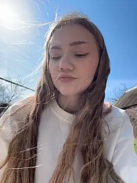 MilaMoone Chat XXX in diretta