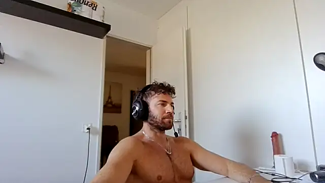 alpha-hunk Adlı Modelin Web Kamerası Şovu