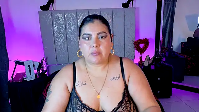 AndreaKinky Chat XXX in diretta